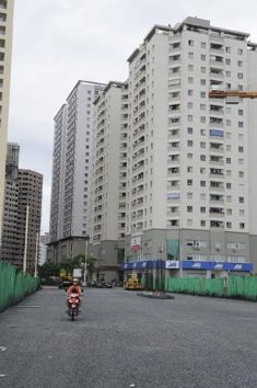 Độc quyền dịch vụ chung cư: Người dân chịu thiệt